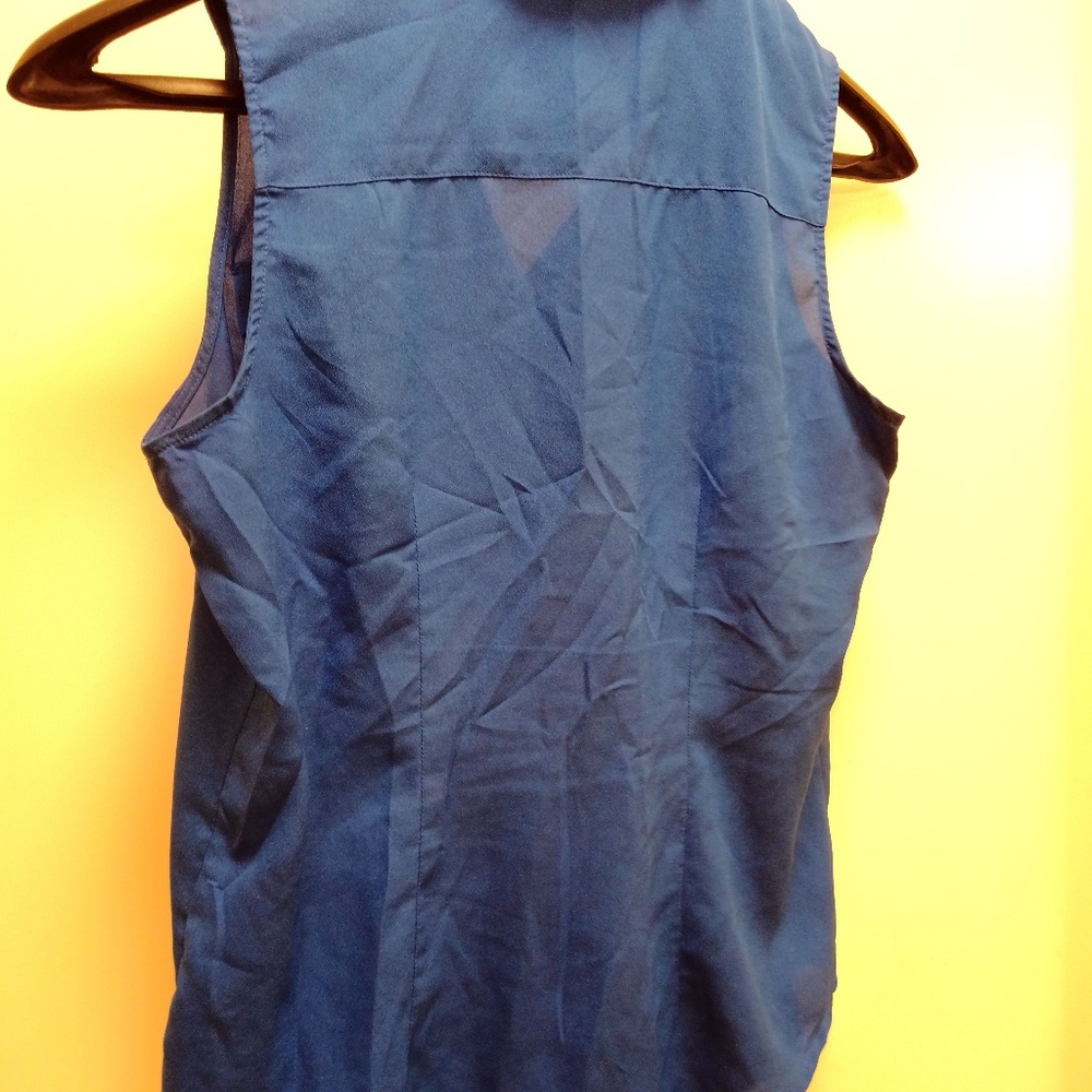 Blouse - Picture 2 of 2